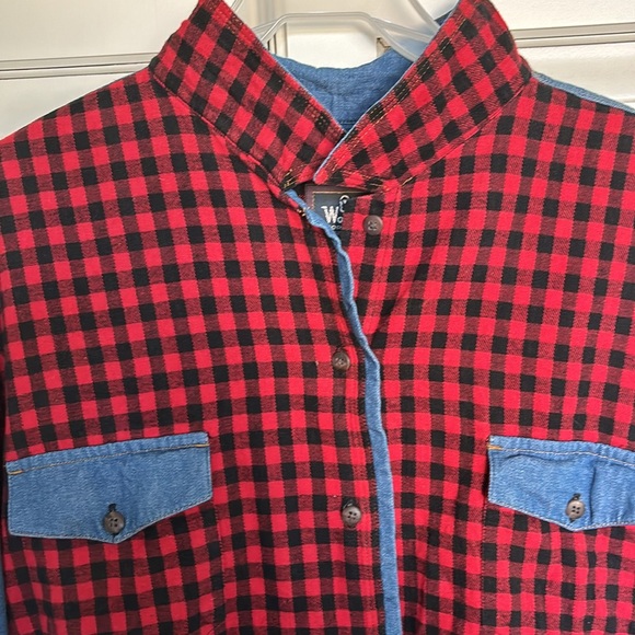 WOOLRICH XL Women’s denim shirt with red and black buffalo plaid. - Picture 4 of 7